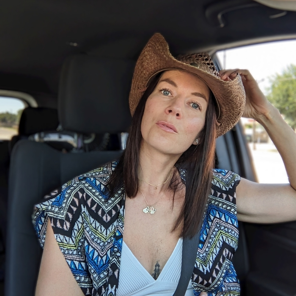 Meet your Posher, Anna